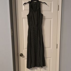 Chic Black Maxi Dress with Subtle Dots